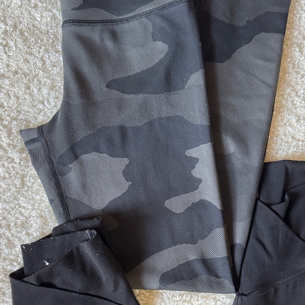 Aerie Black High-Rise Leggings - Picture 3 of 6